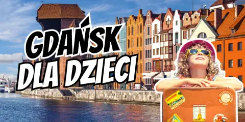Gdańsk dla dzieci: uśmiechnięta dziewczynka w okularach przeciwsłonecznych na tle kamieniczek i dźwigu.