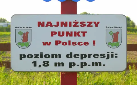 Najniższy punkt w Polsce, 1,8 m p.p.m., w gminie Elbląg. W herbie gminy Elbląg widać wiewiórkę z koniczyną.