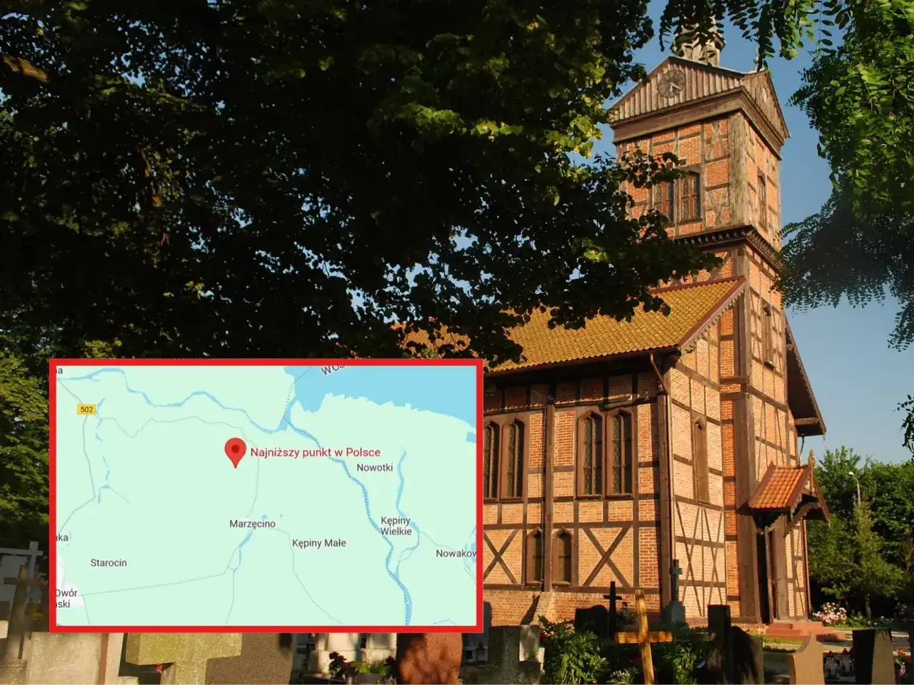 Kości&oacute;ł szachulcowy w Raczki Elbląskie, obok mapa wskazująca najniższy punkt w Polsce.